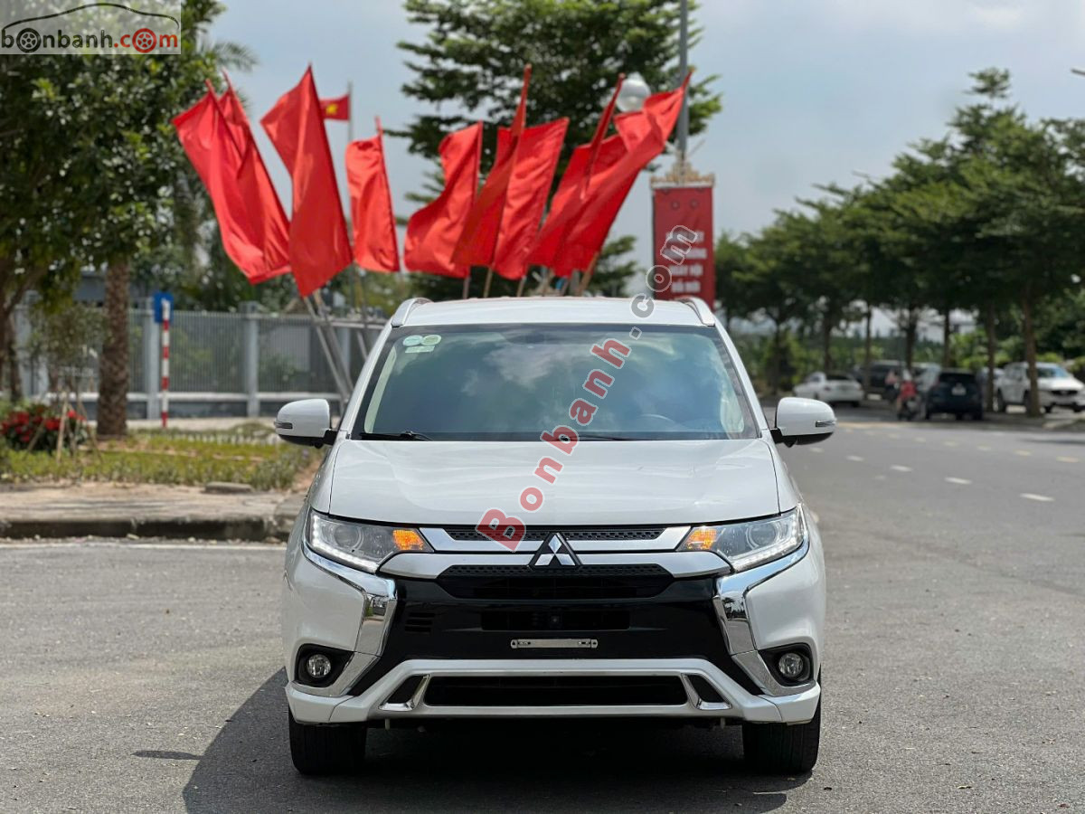 Bán ô tô Mitsubishi Outlander 2.0 CVT - 2022 - xe cũ