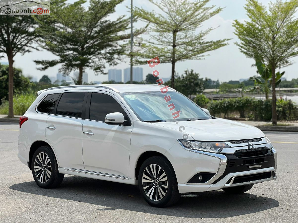 Bán ô tô Mitsubishi Outlander 2.0 CVT - 2022 - xe cũ
