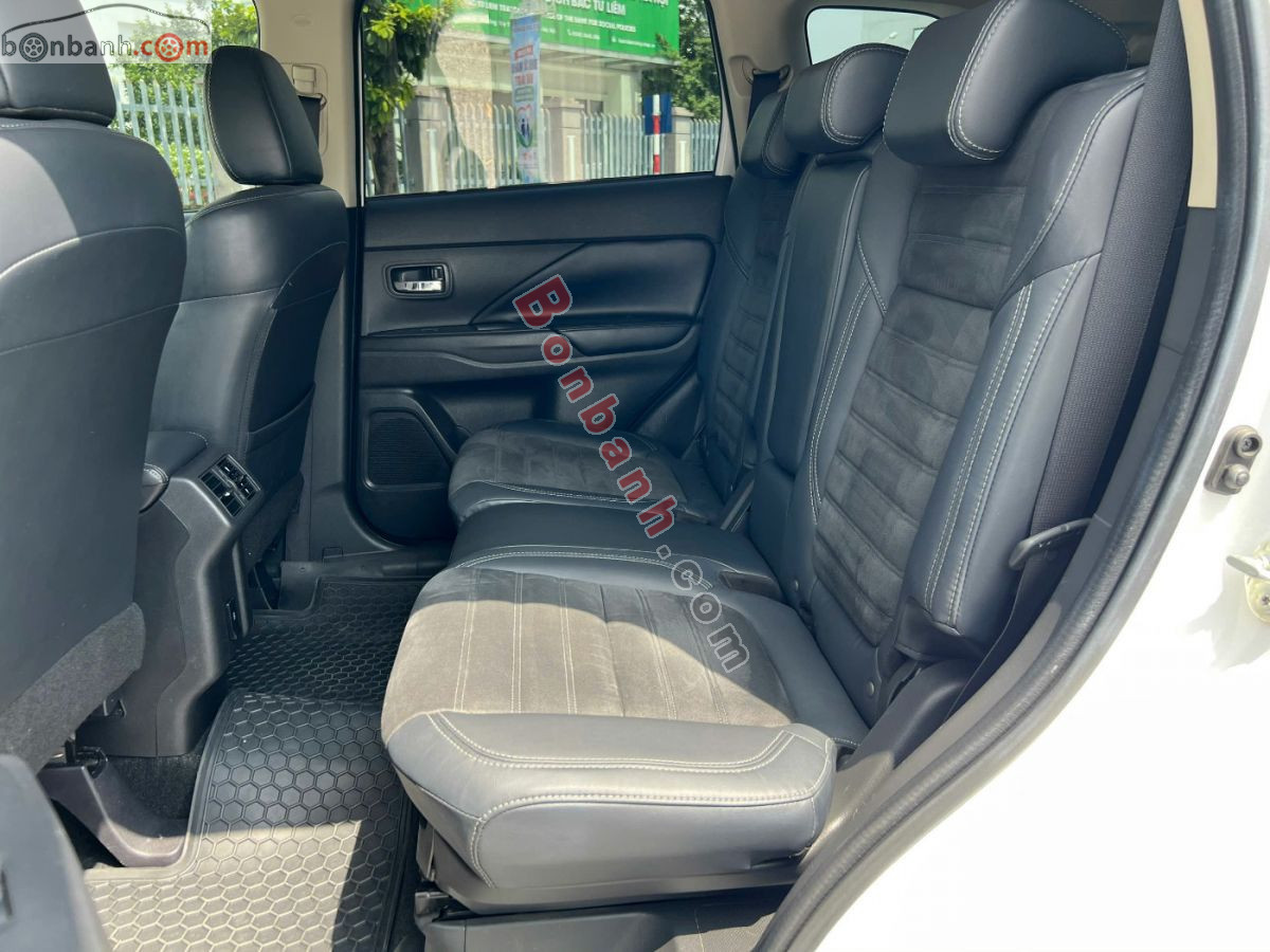 Bán ô tô Mitsubishi Outlander 2.0 CVT - 2022 - xe cũ