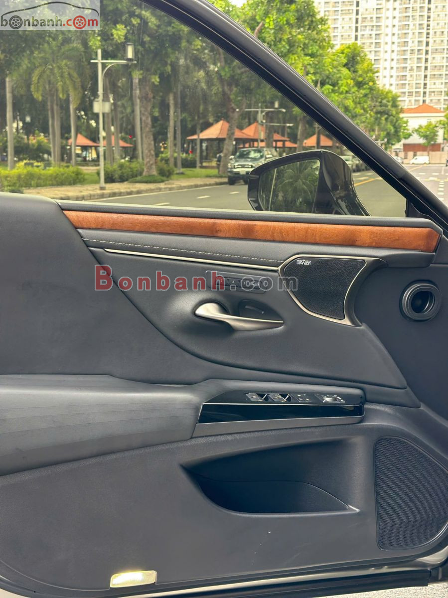 Bán ô tô Lexus ES 300h - 2022 - xe cũ