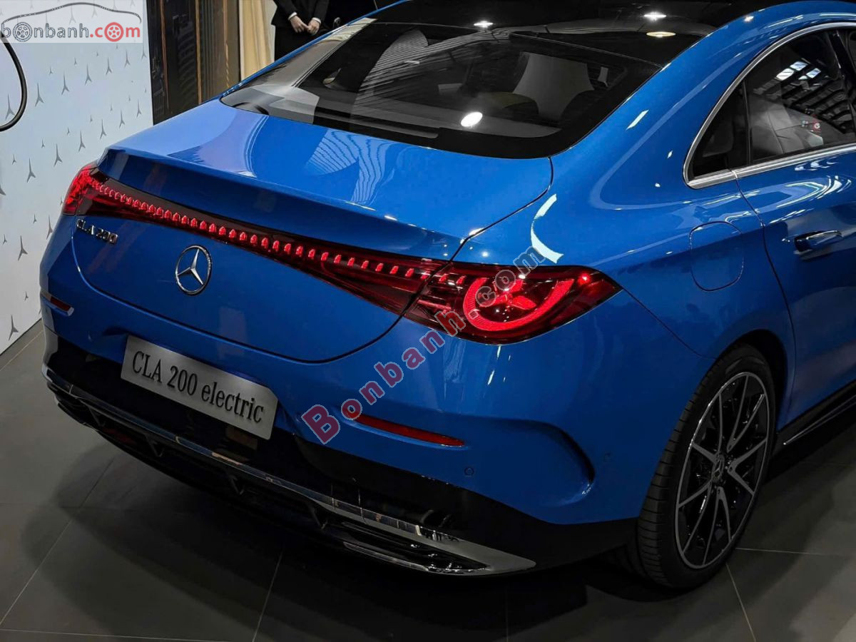 Bán ô tô Mercedes Benz CLA class 200 EV - 2026 - xe mới