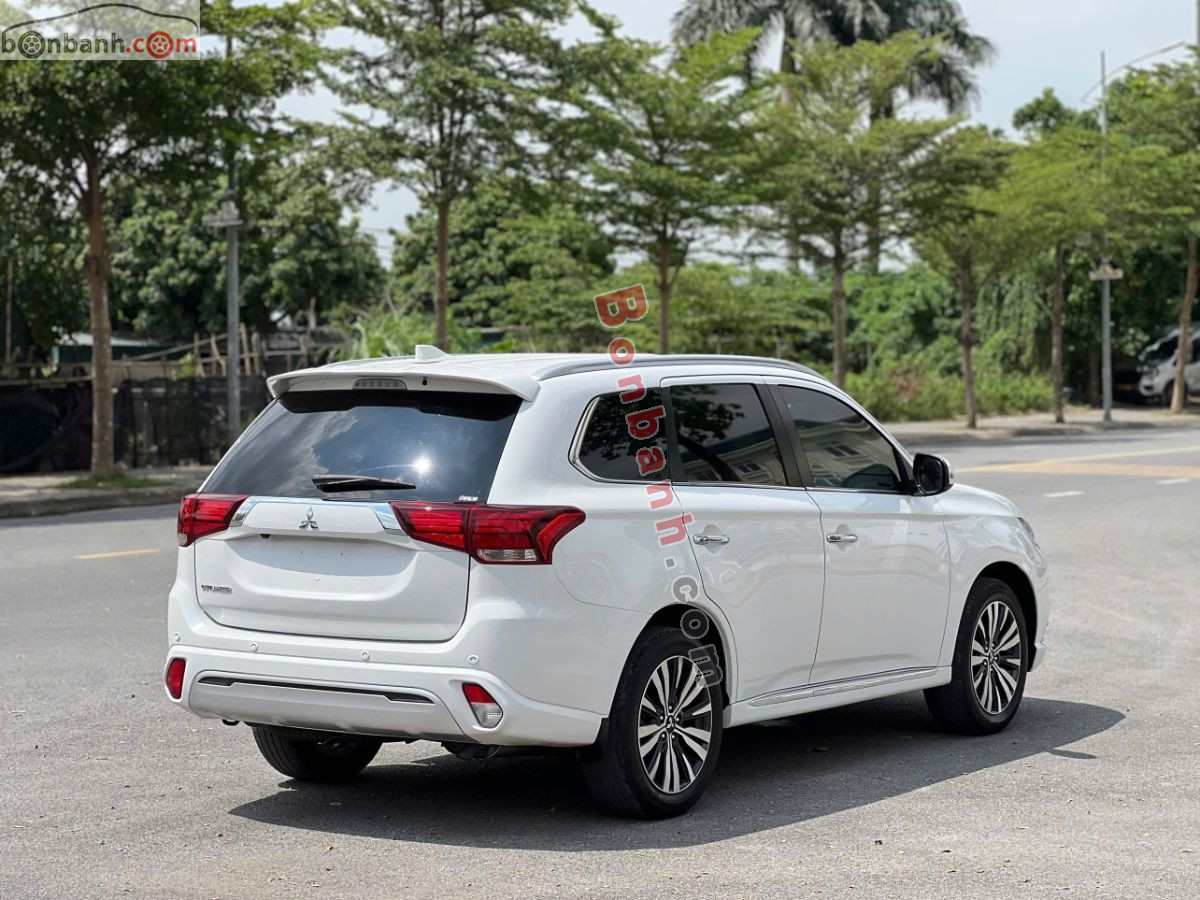 Bán ô tô Mitsubishi Outlander 2.0 CVT - 2022 - xe cũ