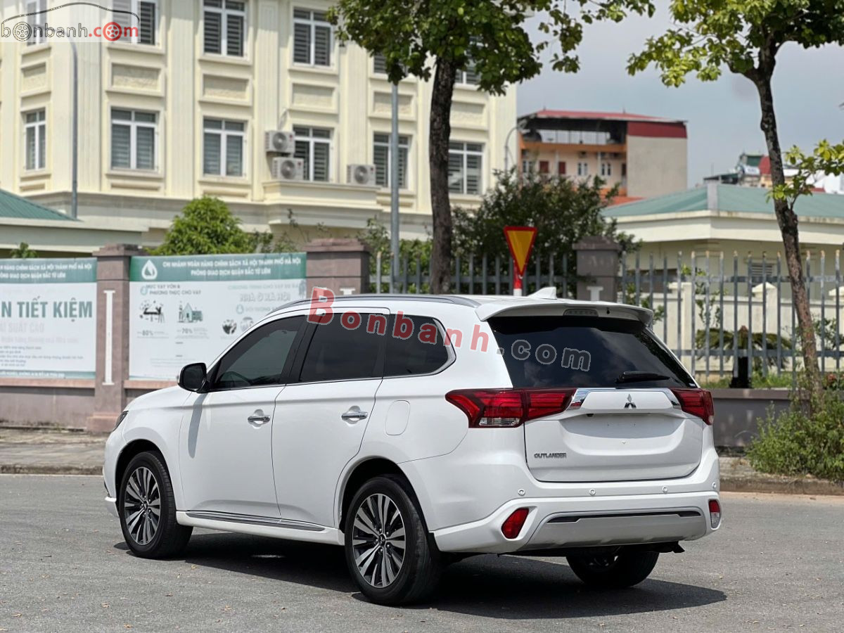 Bán ô tô Mitsubishi Outlander 2.0 CVT - 2022 - xe cũ