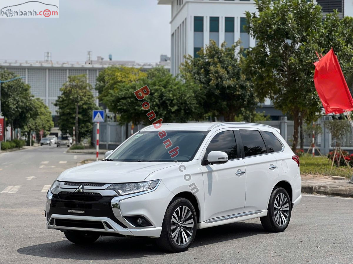 Bán ô tô Mitsubishi Outlander 2.0 CVT - 2022 - xe cũ