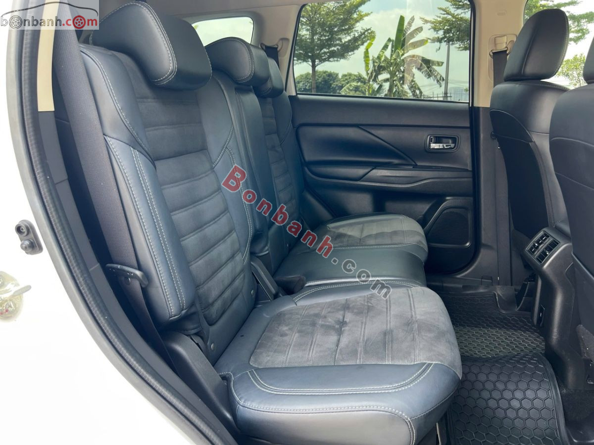 Bán ô tô Mitsubishi Outlander 2.0 CVT - 2022 - xe cũ