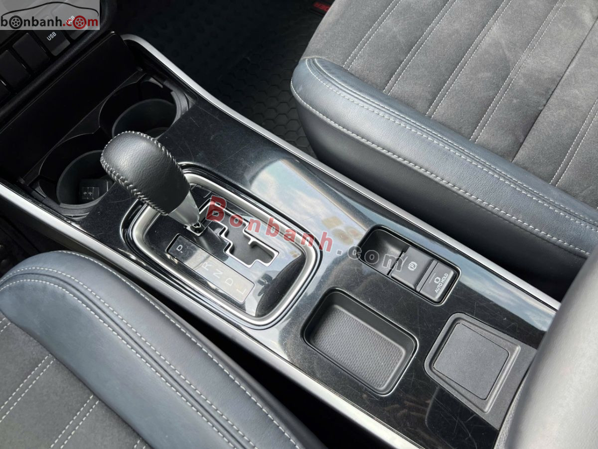 Bán ô tô Mitsubishi Outlander 2.0 CVT - 2022 - xe cũ
