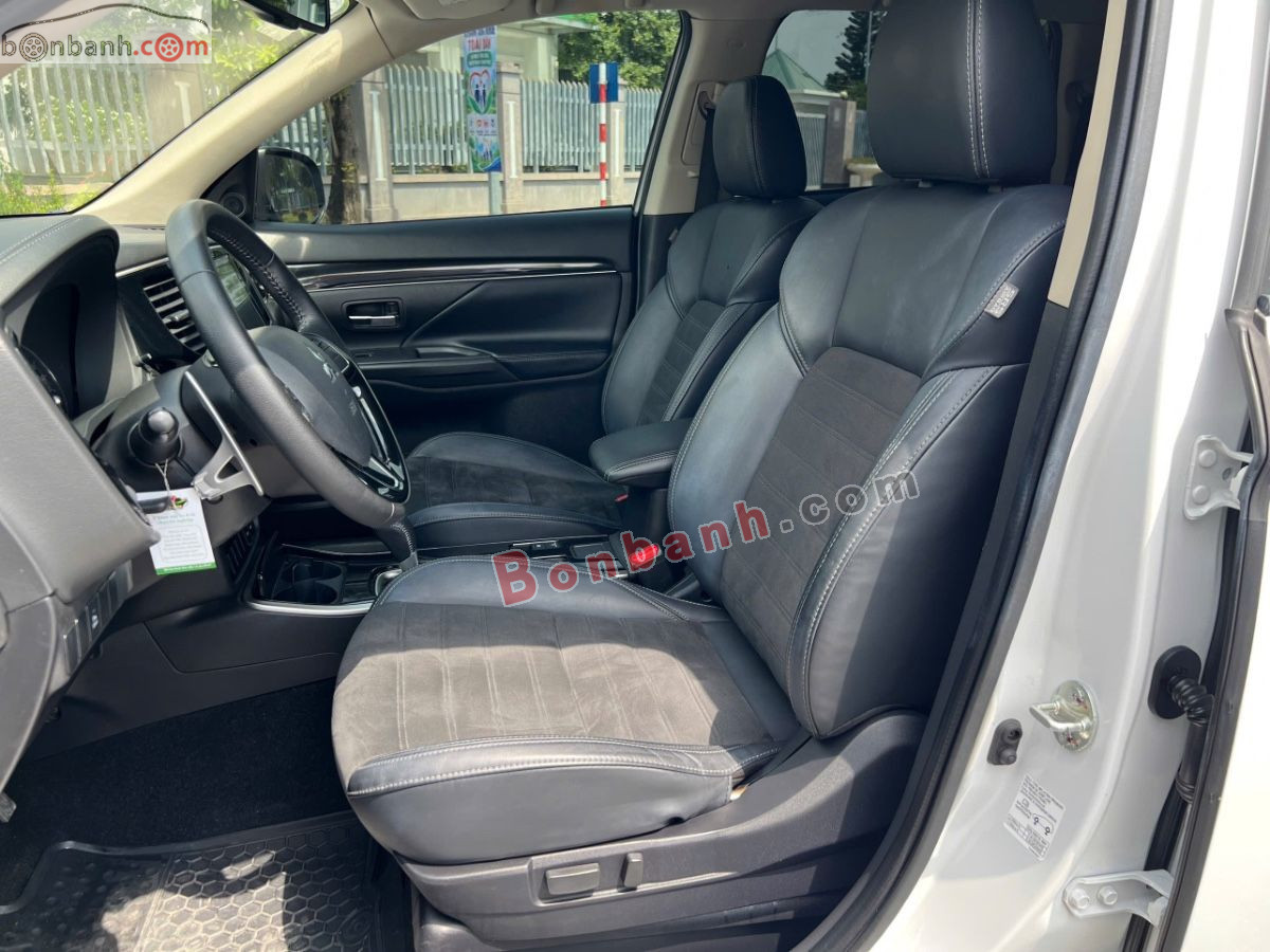 Bán ô tô Mitsubishi Outlander 2.0 CVT - 2022 - xe cũ