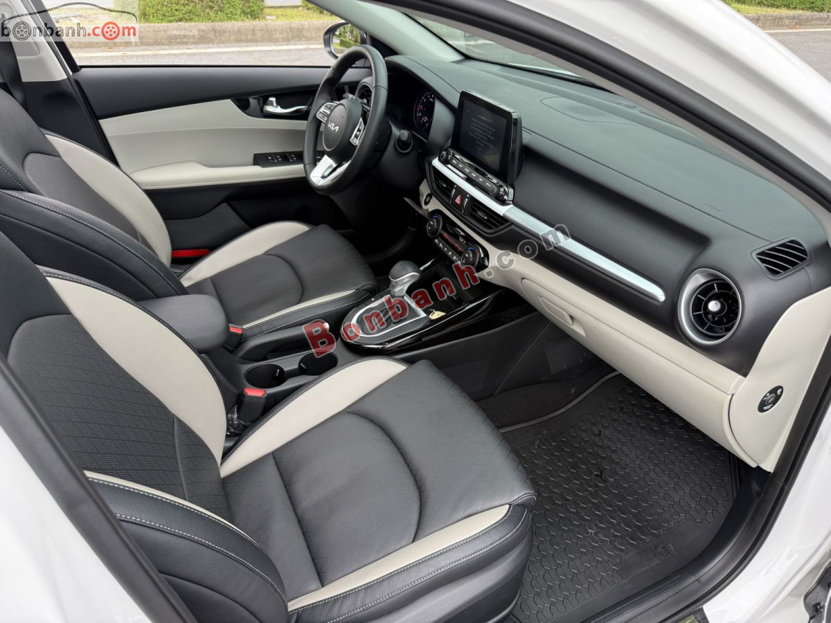 Bán ô tô Kia K3 Luxury 1.6 AT - 2024 - xe cũ