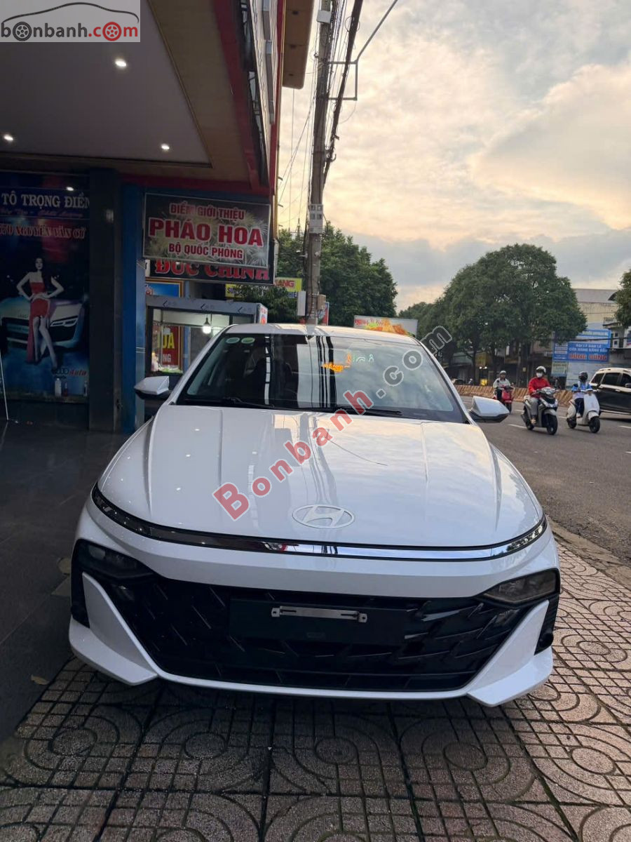 Bán ô tô Hyundai Accent 1.5 AT - 2024 - xe cũ