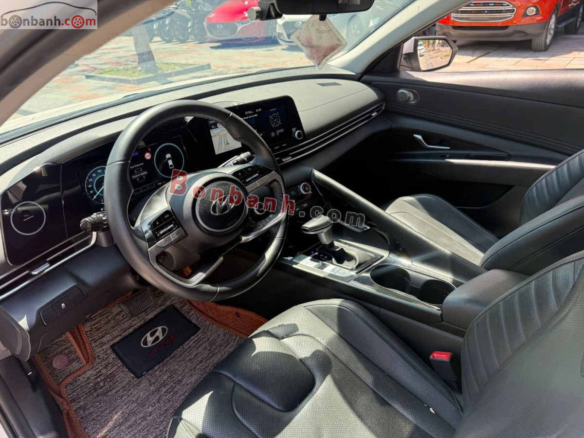 Bán ô tô Hyundai Elantra 2.0 AT Cao cấp - 2023 - xe cũ