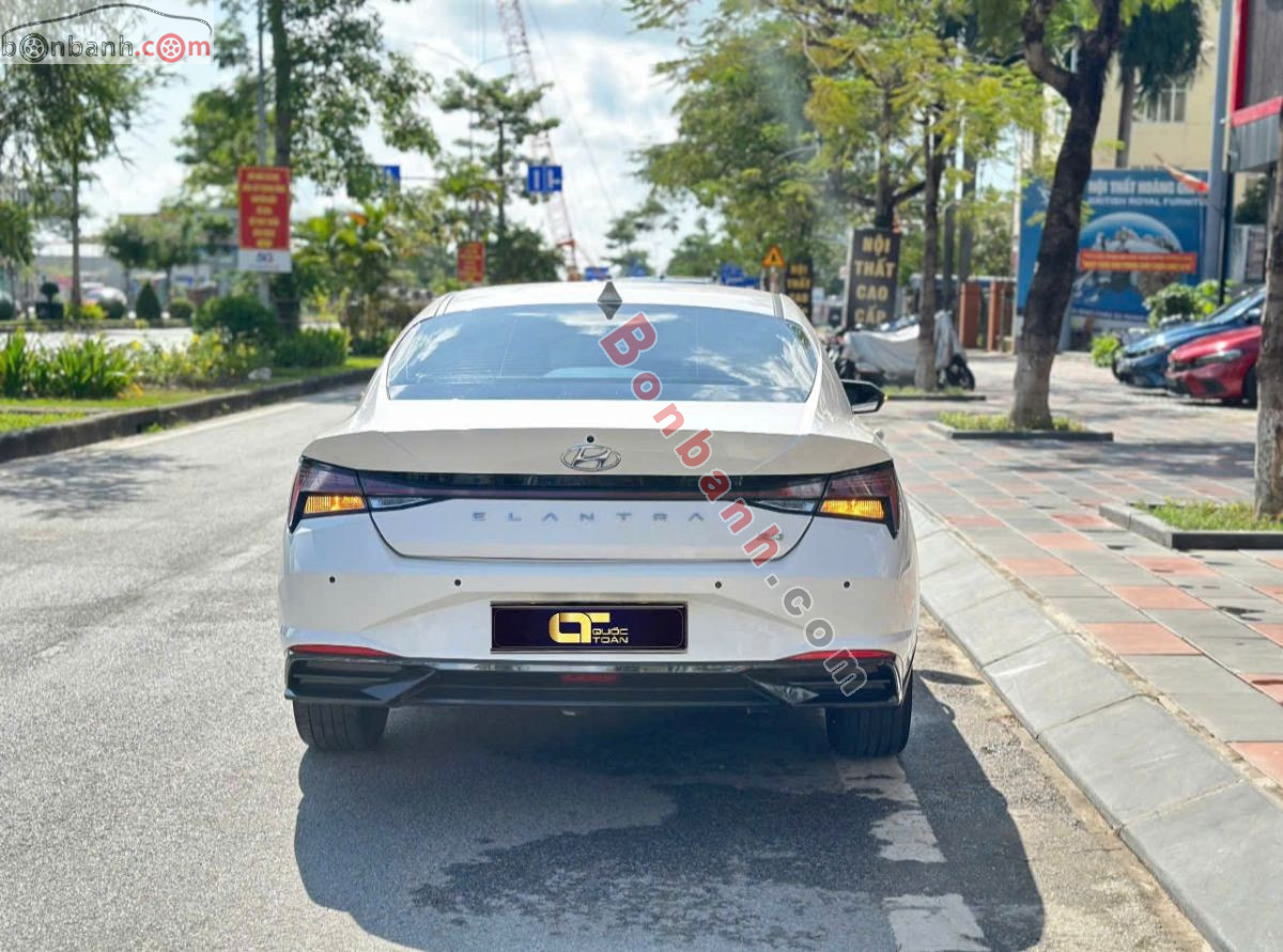 Bán ô tô Hyundai Elantra 2.0 AT Cao cấp - 2023 - xe cũ