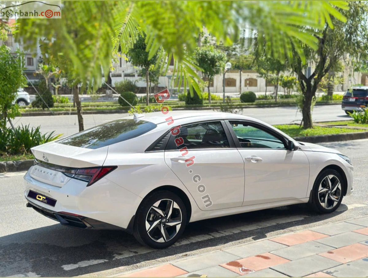 Bán ô tô Hyundai Elantra 2.0 AT Cao cấp - 2023 - xe cũ