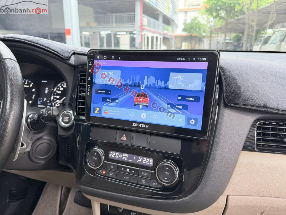 Bán ô tô Mitsubishi Outlander 2.4 CVT Premium - 2018 - xe cũ