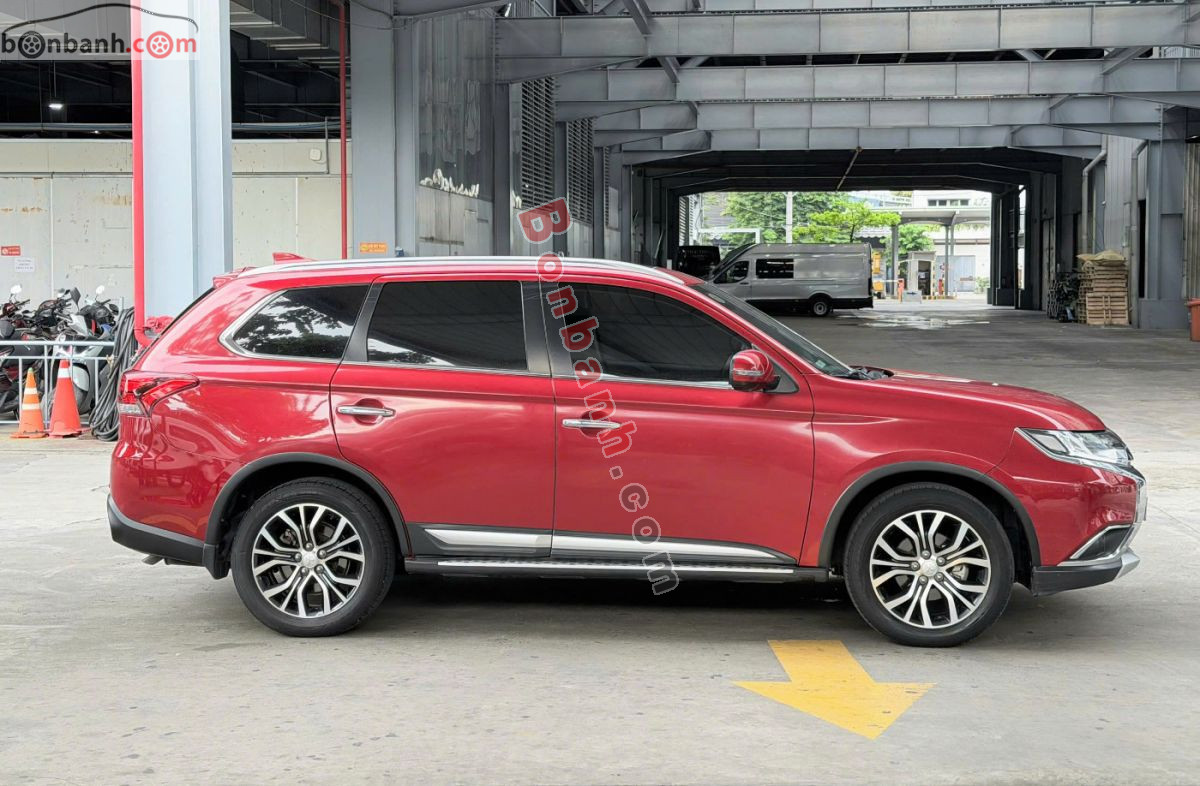 Bán ô tô Mitsubishi Outlander 2.4 CVT Premium - 2018 - xe cũ