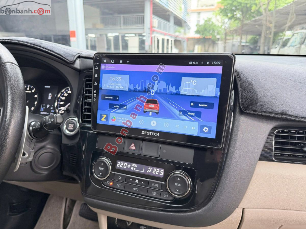 Bán ô tô Mitsubishi Outlander 2.4 CVT Premium - 2018 - xe cũ