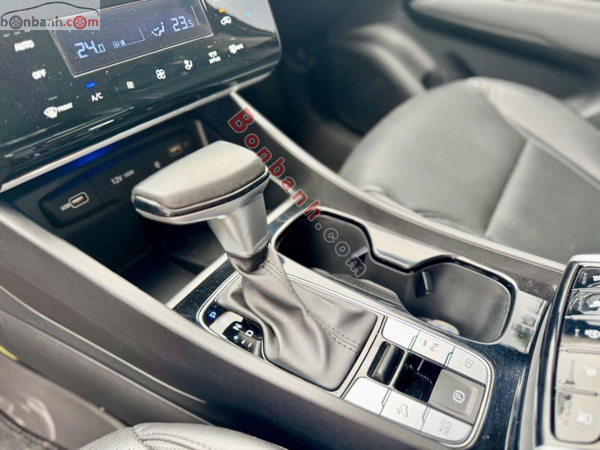 Bán ô tô Hyundai Tucson 2.0 AT Đặc biệt - 2024 - xe cũ