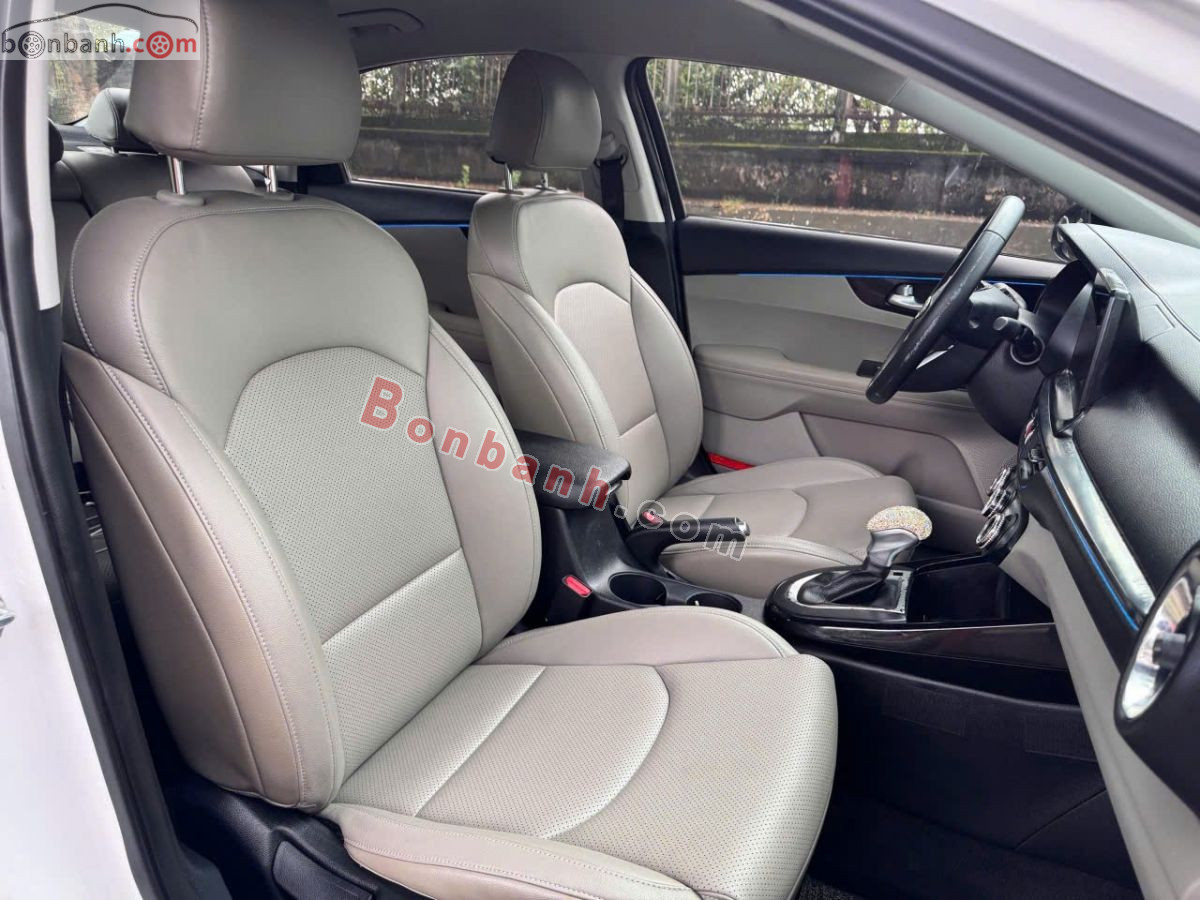 Bán ô tô Kia Cerato 1.6 AT Deluxe - 2019 - xe cũ
