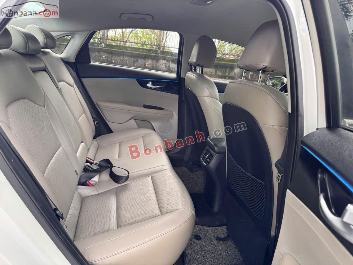 Bán ô tô Kia Cerato 1.6 AT Deluxe - 2019 - xe cũ