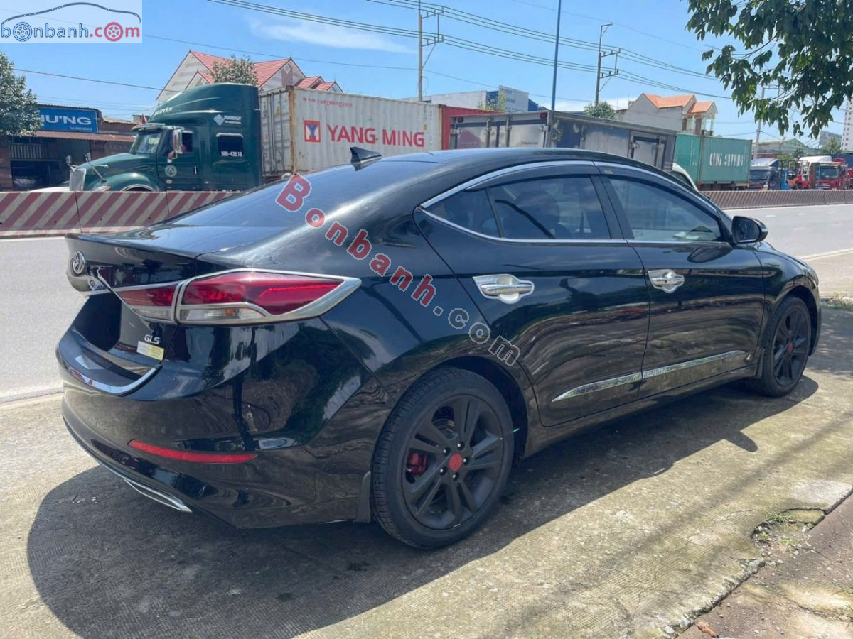 Bán ô tô Hyundai Elantra 2.0 AT - 2018 - xe cũ