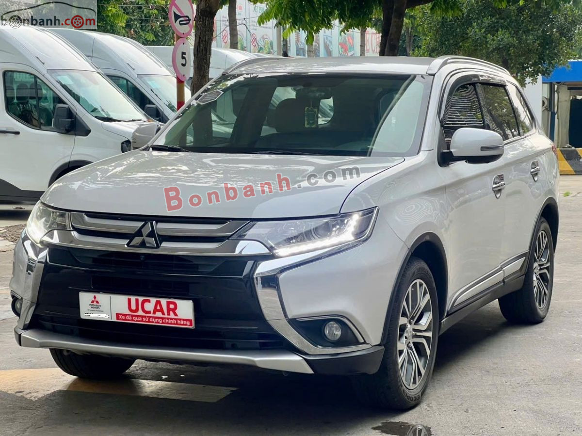 Bán ô tô Mitsubishi Outlander 2.0 CVT - 2018 - xe cũ