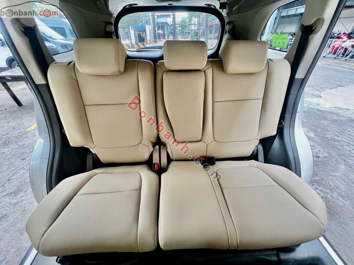 Bán ô tô Mitsubishi Outlander 2.0 CVT - 2018 - xe cũ