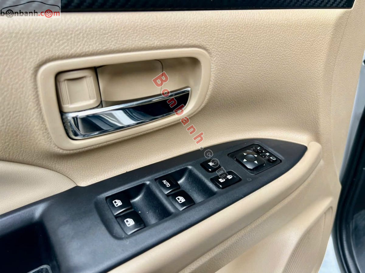 Bán ô tô Mitsubishi Outlander 2.0 CVT - 2018 - xe cũ