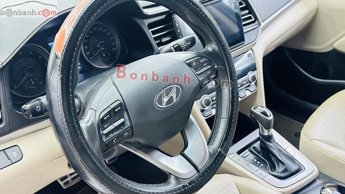 Bán ô tô Hyundai Elantra 2.0 AT - 2020 - xe cũ