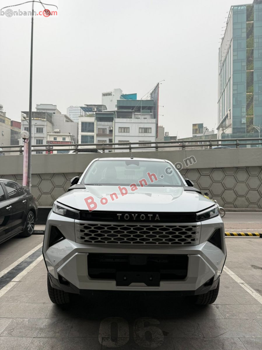 Bán ô tô Toyota Hilux Trailhunter 2.8L 4x4 AT - 2026 - xe mới
