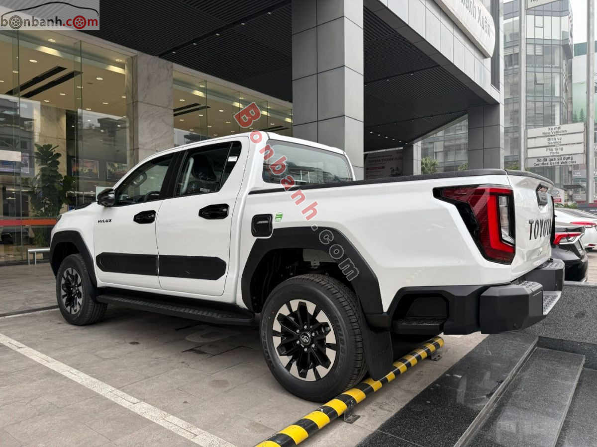 Bán ô tô Toyota Hilux Trailhunter 2.8L 4x4 AT - 2026 - xe mới