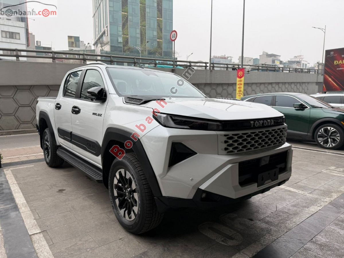 Bán ô tô Toyota Hilux Trailhunter 2.8L 4x4 AT - 2026 - xe mới