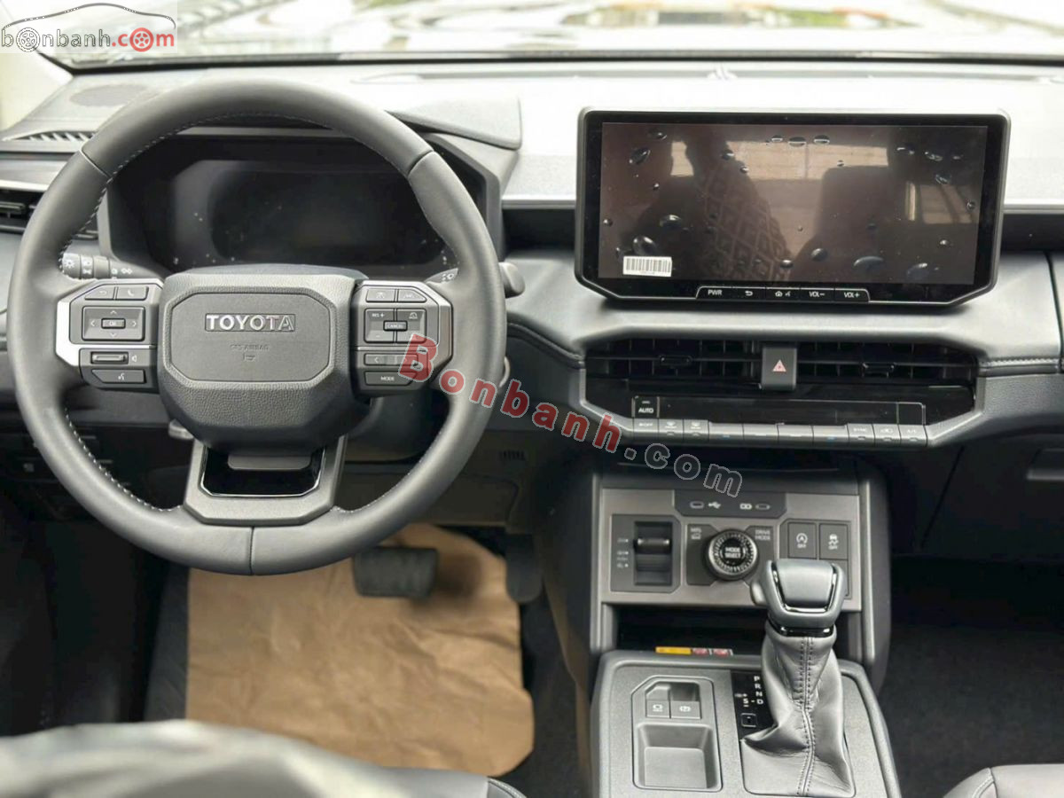 Bán ô tô Toyota Hilux Trailhunter 2.8L 4x4 AT - 2026 - xe mới
