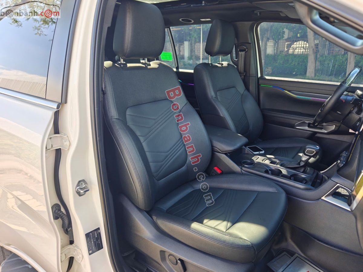 Bán ô tô Ford Everest Titanium 2.0L 4x2 AT - 2024 - xe cũ