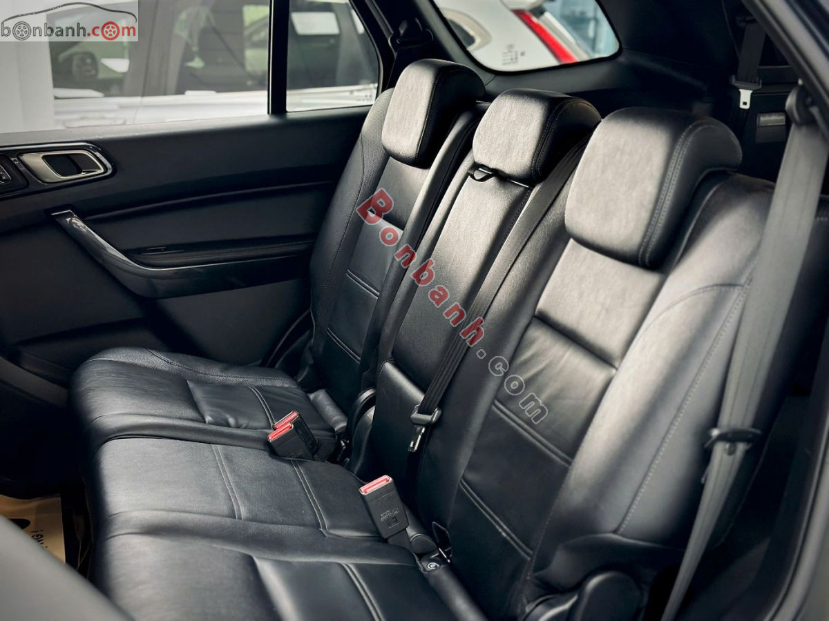 Bán ô tô Ford Everest Titanium 2.0L 4x2 AT - 2021 - xe cũ