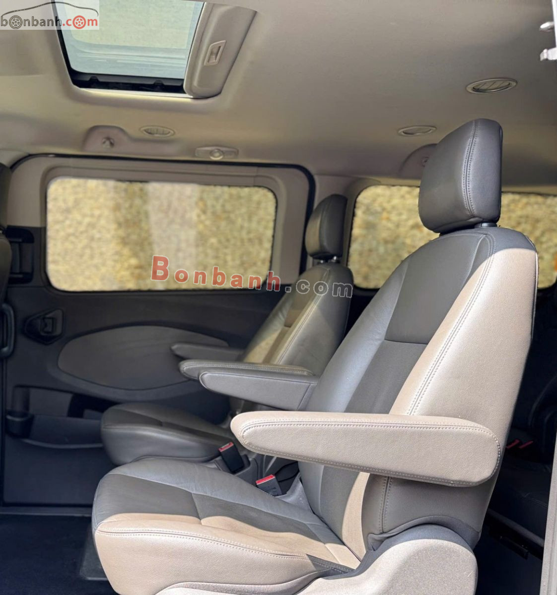 Bán ô tô Ford Tourneo Titanium 2.0 AT - 2021 - xe cũ