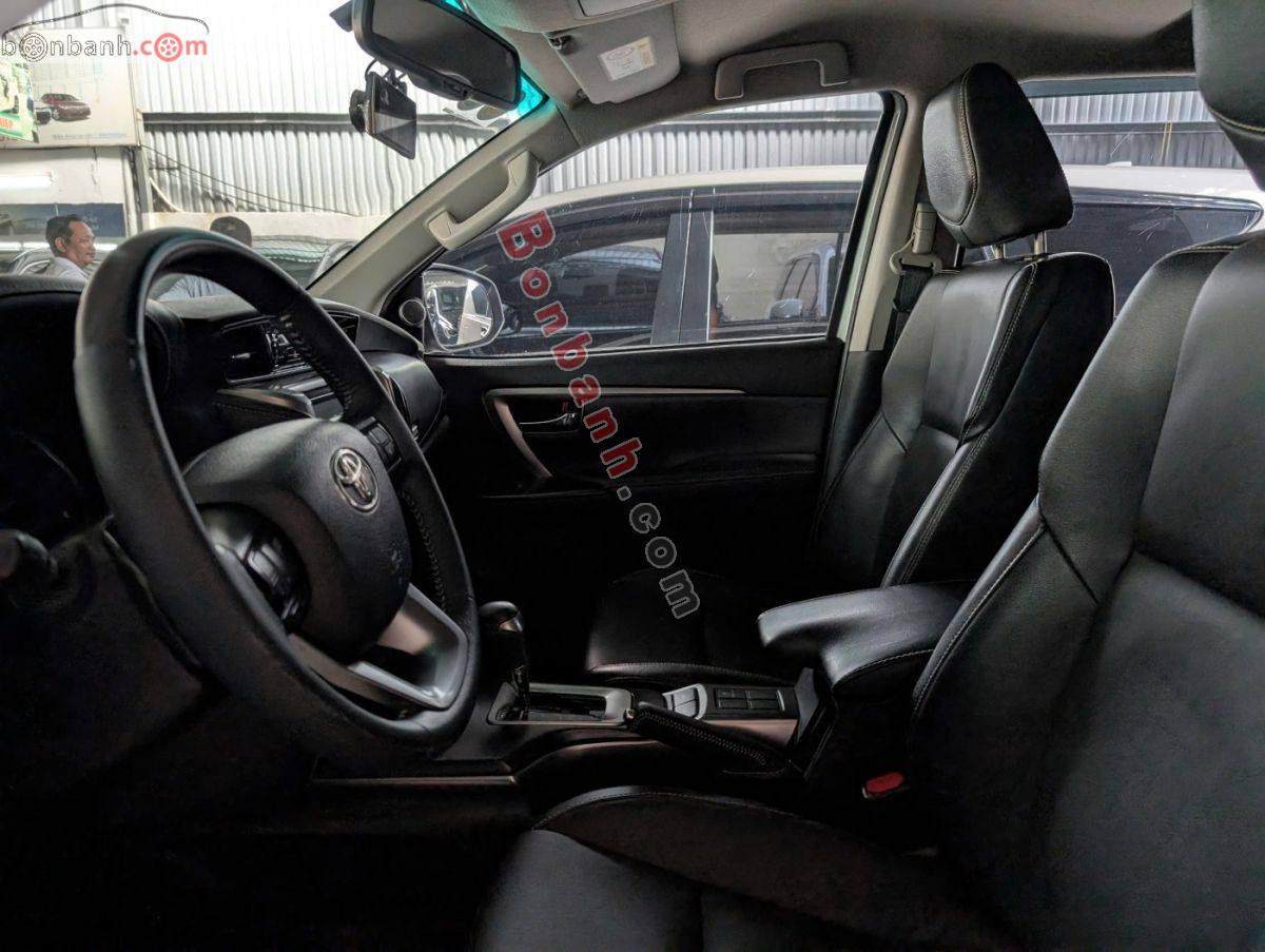 Bán ô tô Toyota Fortuner 2.4L 4x2 AT - 2022 - xe cũ