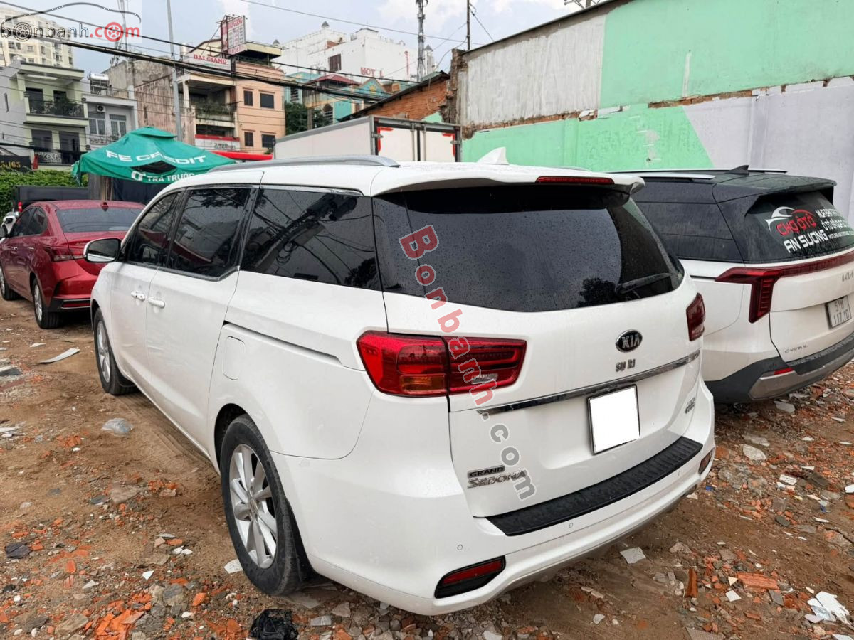 Bán ô tô Kia Sedona 2.2 DAT Signature - 2020 - xe cũ