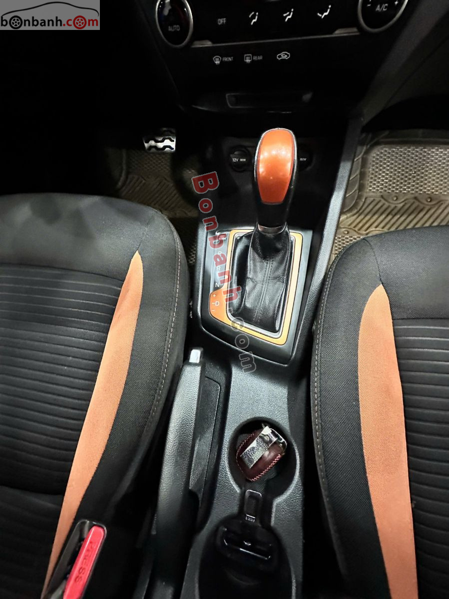 Bán ô tô Hyundai i20 Active 1.4 AT - 2015 - xe cũ
