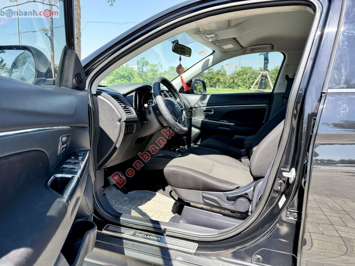 Bán ô tô Mitsubishi Outlander Sport - 2015 - xe cũ