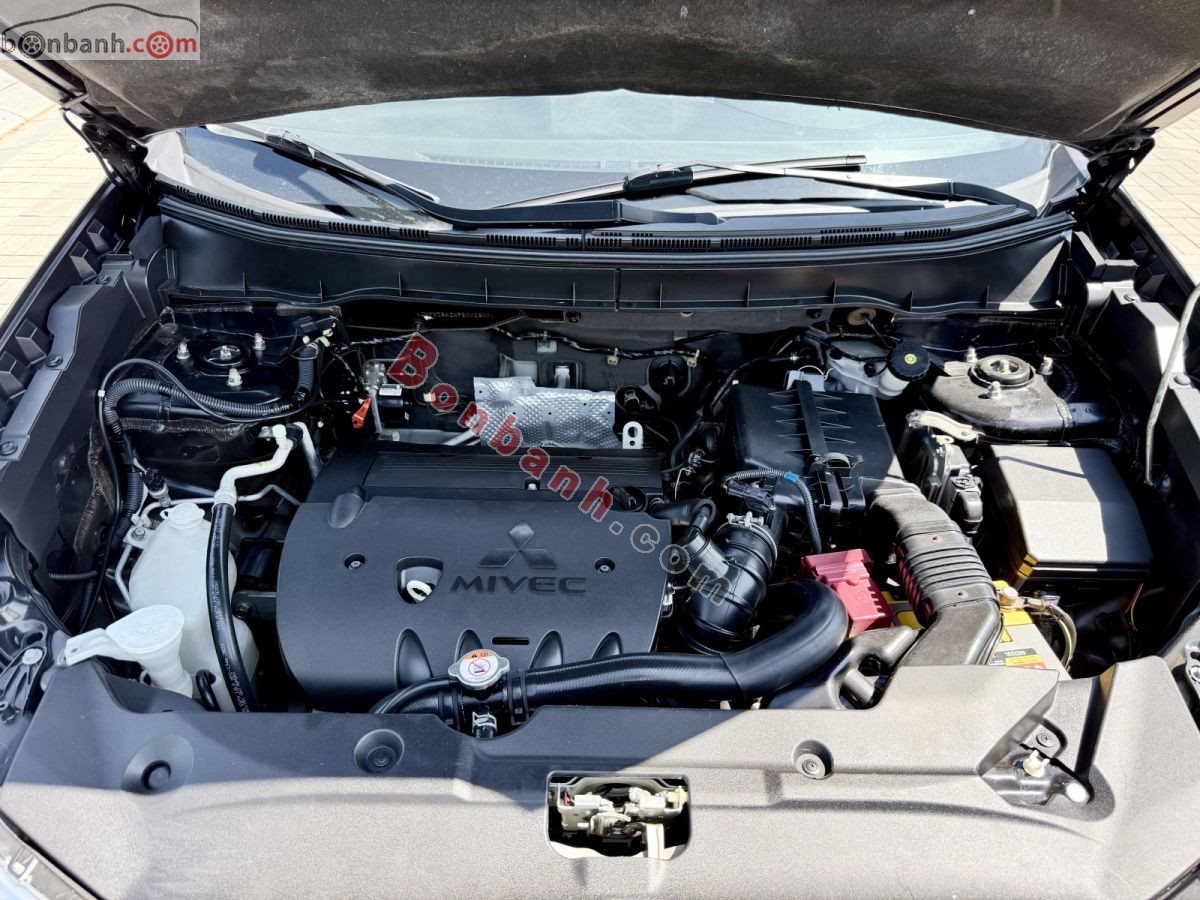 Bán ô tô Mitsubishi Outlander Sport - 2015 - xe cũ