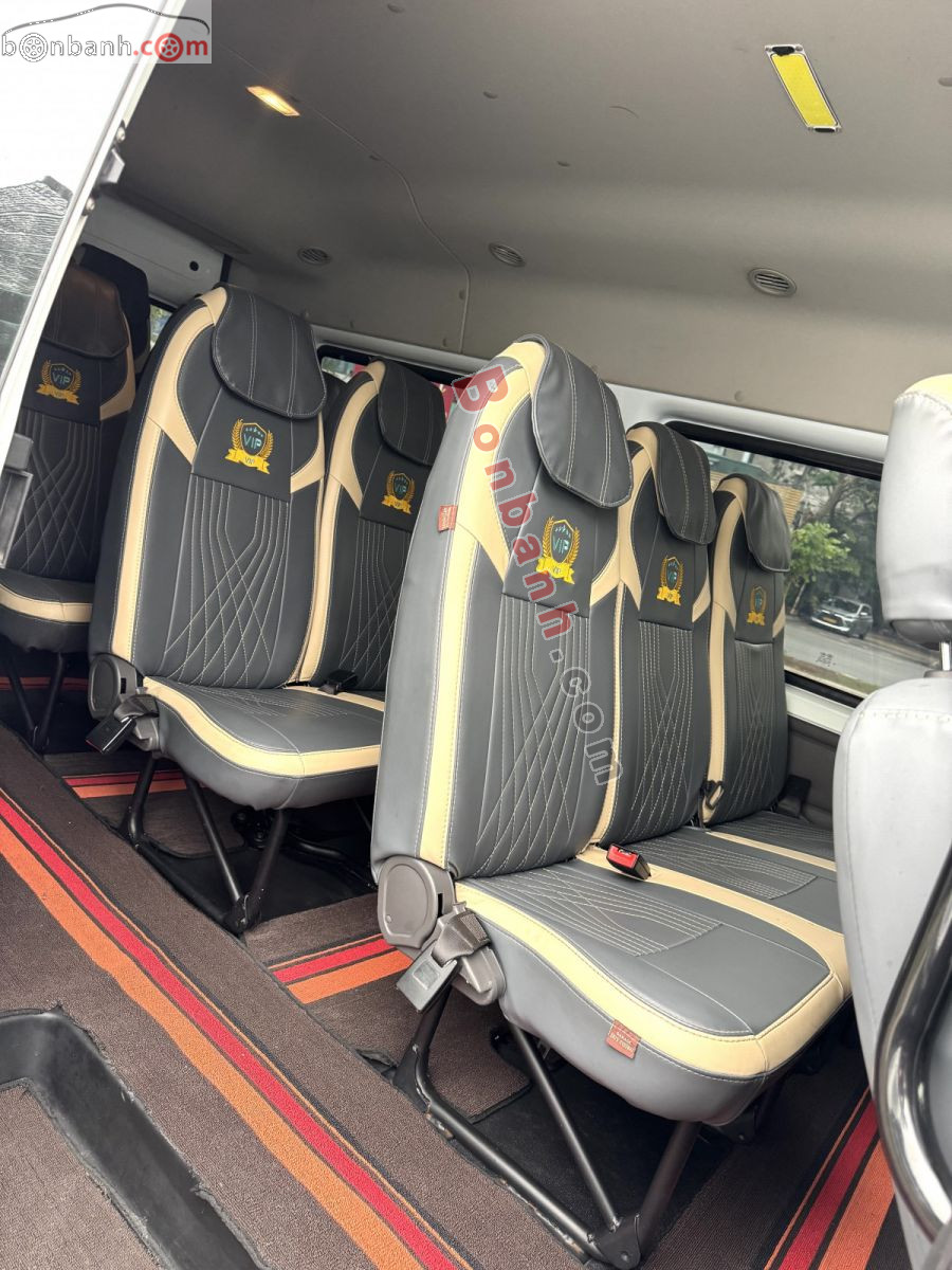 Bán ô tô Ford Transit Tiêu chuẩn - 2024 - xe cũ