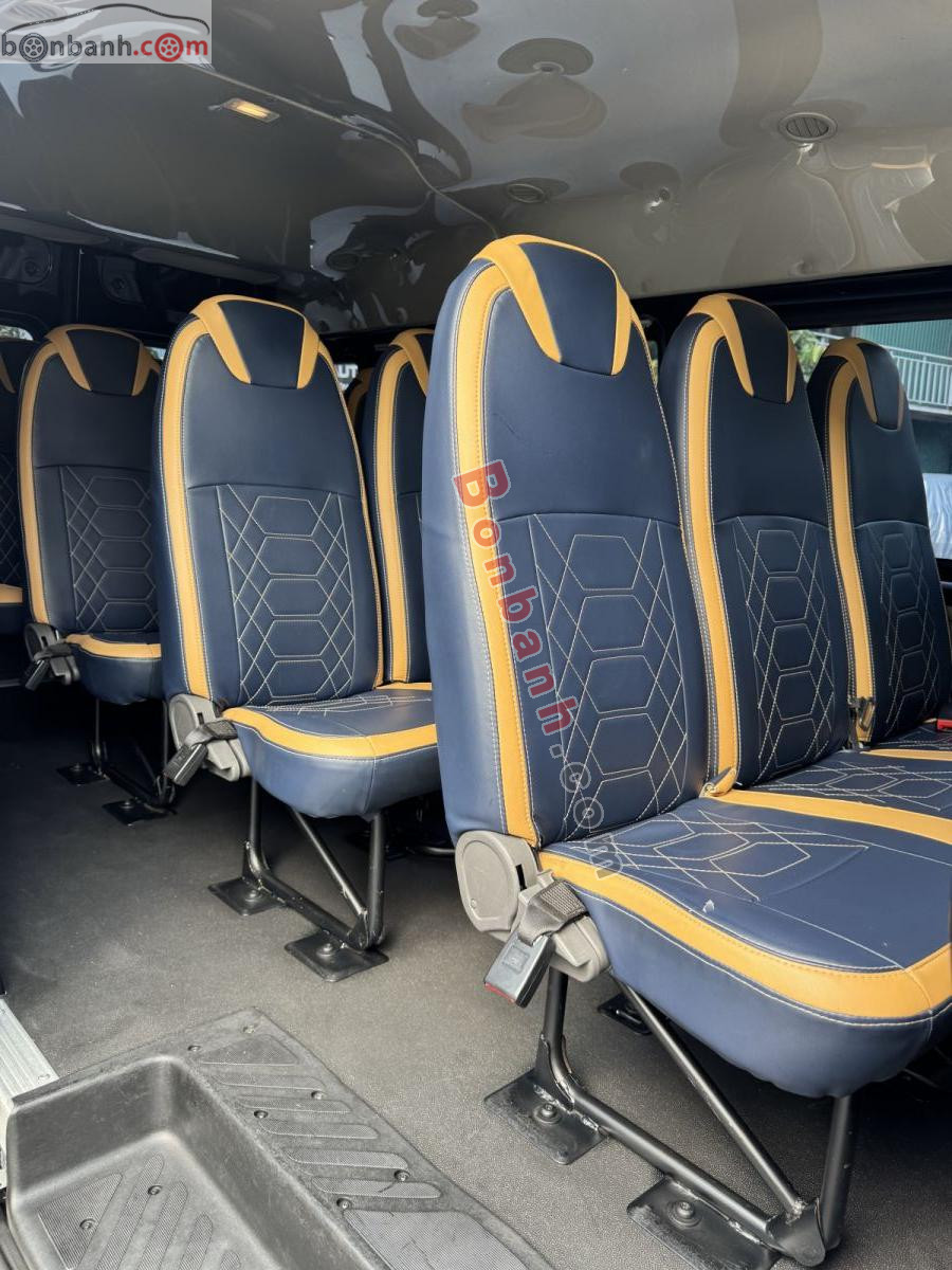 Bán ô tô Ford Transit Tiêu chuẩn - 2023 - xe cũ