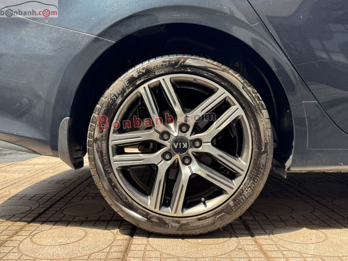Bán ô tô Kia Cerato 1.6 AT Deluxe - 2019 - xe cũ