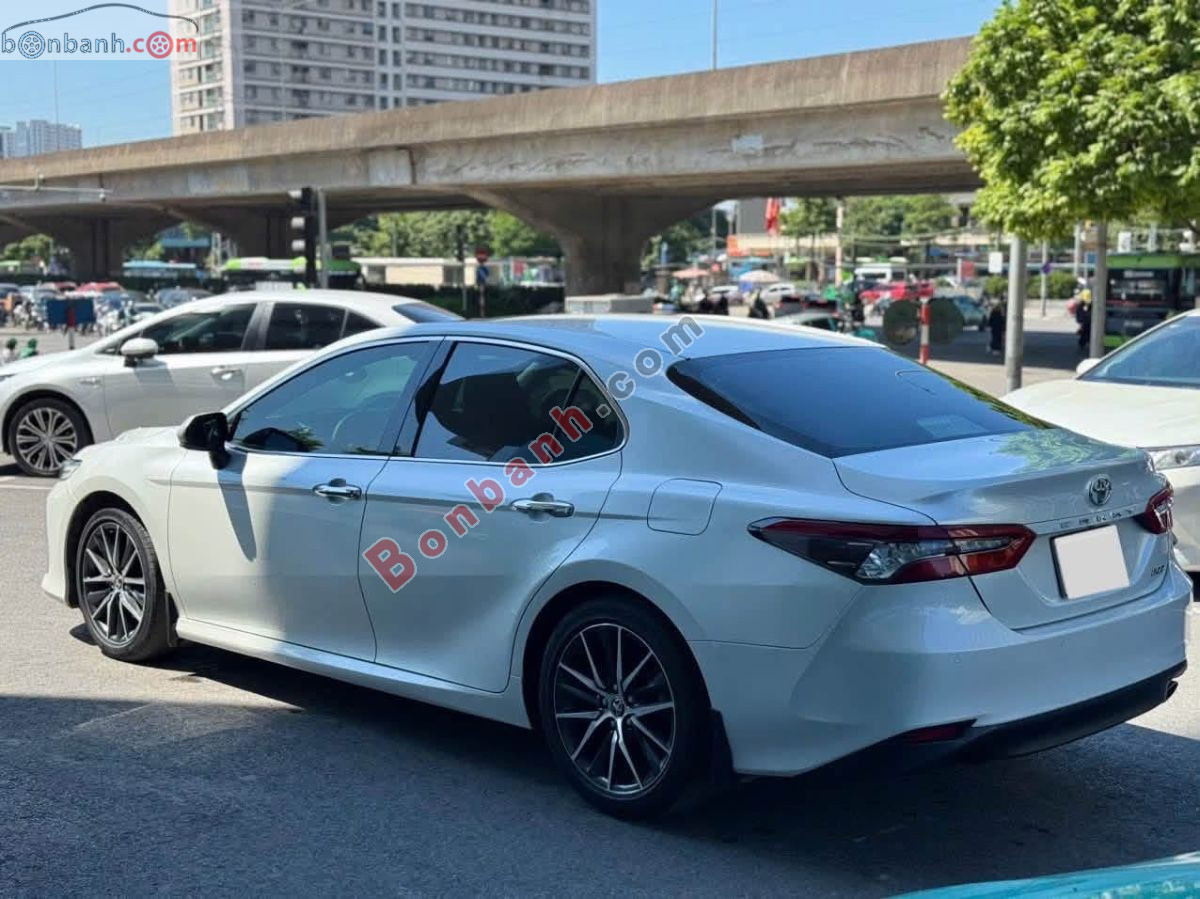 Bán ô tô Toyota Camry 2.0Q - 2022 - xe cũ