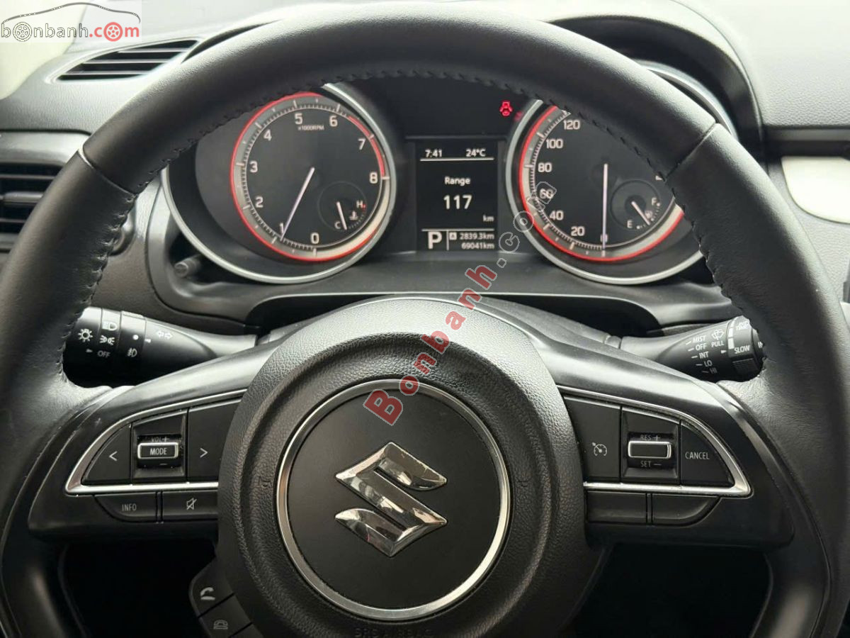 Bán ô tô Suzuki Swift GLX 1.2 AT - 2018 - xe cũ
