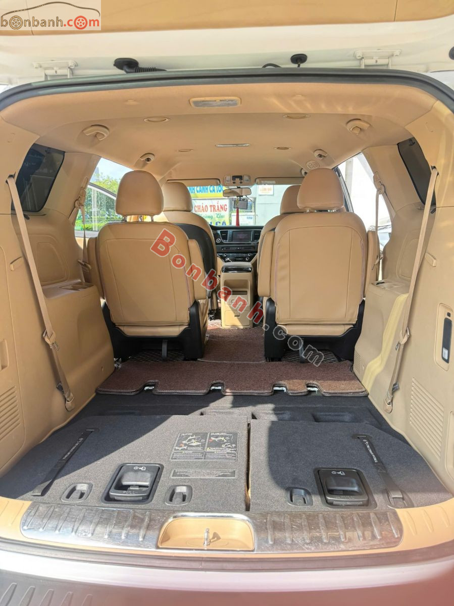 Bán ô tô Kia Sedona 2.2 DAT Deluxe - 2020 - xe cũ