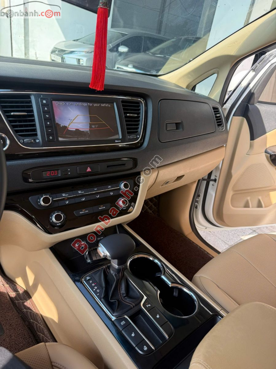 Bán ô tô Kia Sedona 2.2 DAT Deluxe - 2020 - xe cũ