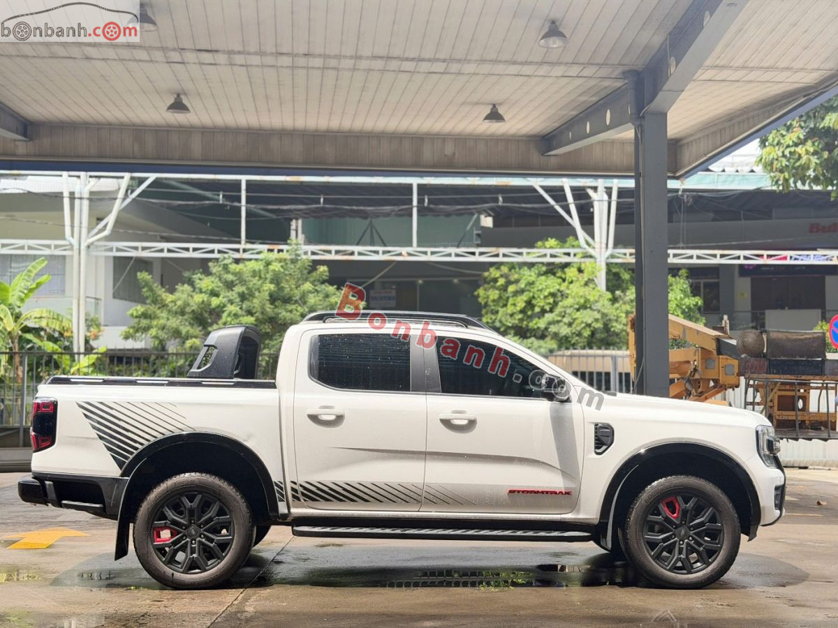 Bán ô tô Ford Ranger Stormtrak 2.0L 4x4 AT - 2025 - xe cũ