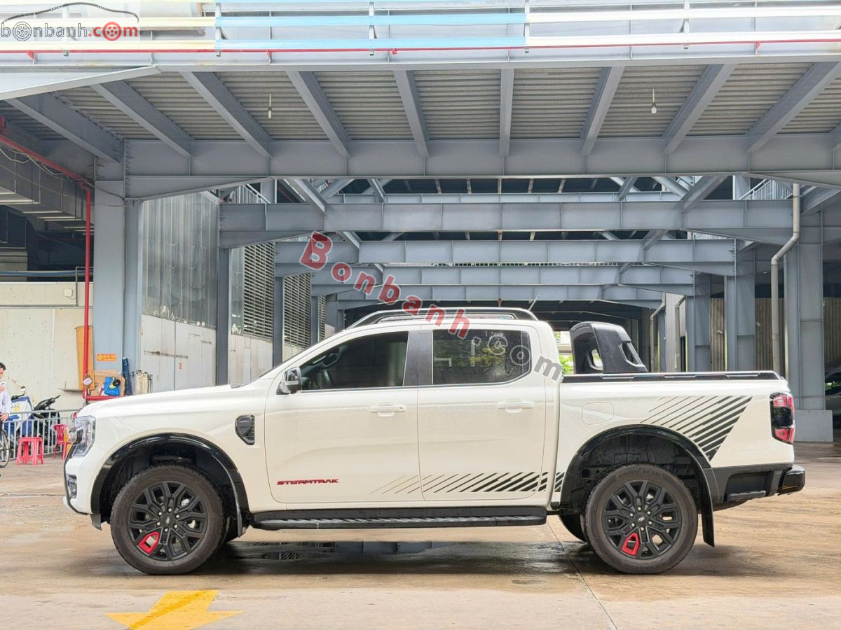 Bán ô tô Ford Ranger Stormtrak 2.0L 4x4 AT - 2025 - xe cũ