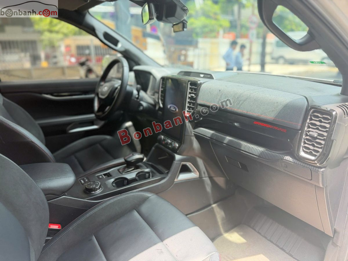 Bán ô tô Ford Ranger Stormtrak 2.0L 4x4 AT - 2025 - xe cũ