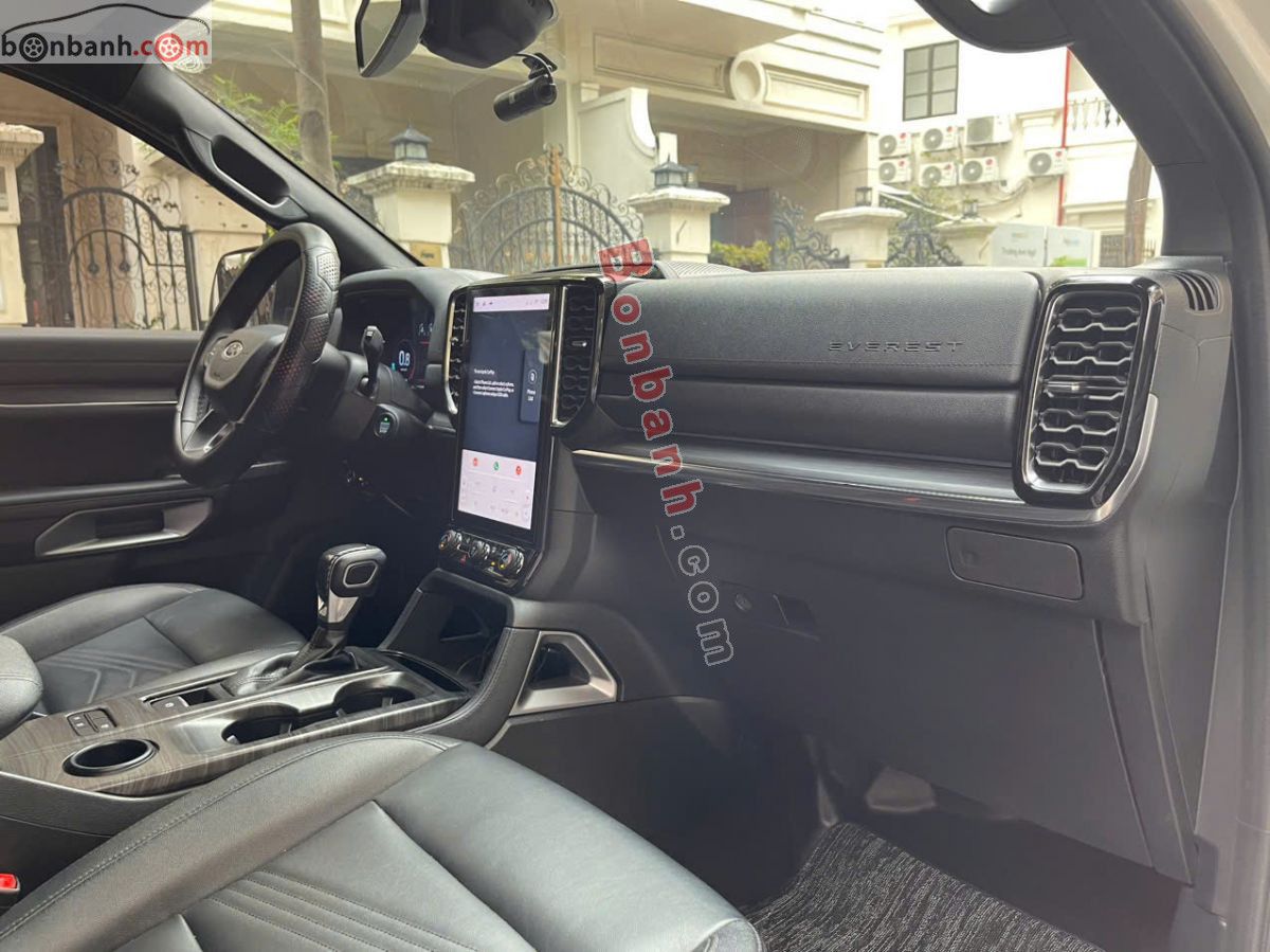 Bán ô tô Ford Everest Titanium 2.0L 4x2 AT - 2024 - xe cũ
